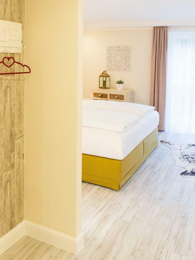 שטראובינג Donau Lodge Boardinghouse מראה חיצוני תמונה
