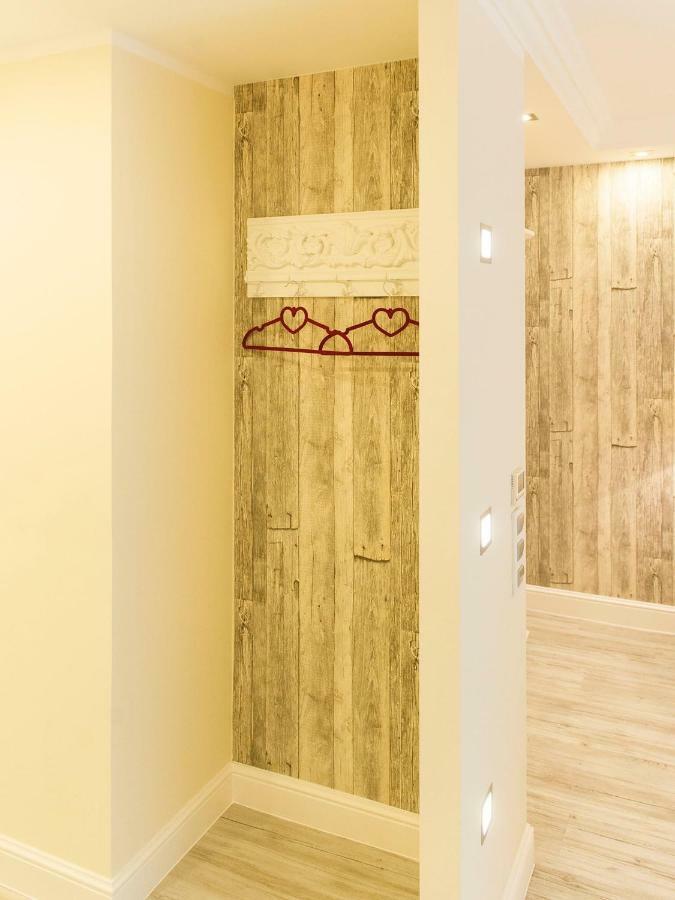 שטראובינג Donau Lodge Boardinghouse מראה חיצוני תמונה