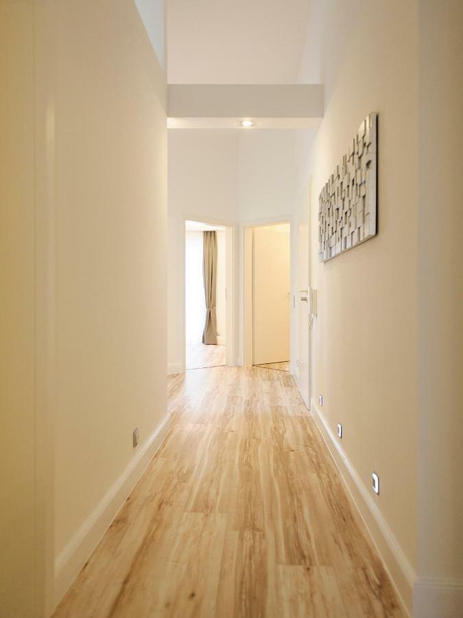 שטראובינג Donau Lodge Boardinghouse מראה חיצוני תמונה
